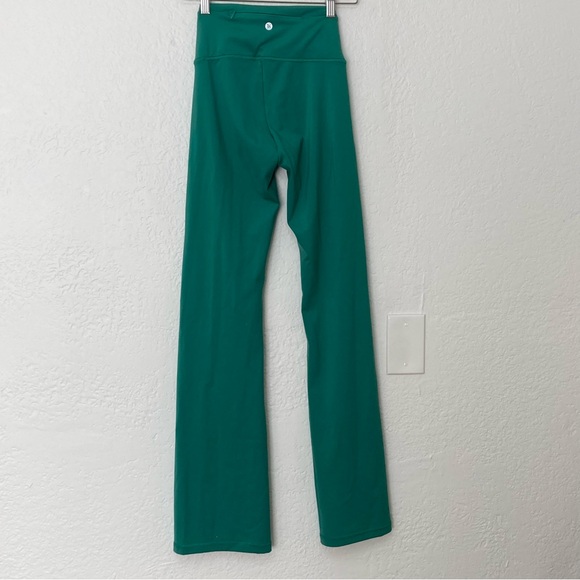 Victoria’s Secret High Waist Flare Green Leggings, Size XS - Picture 3 of 6